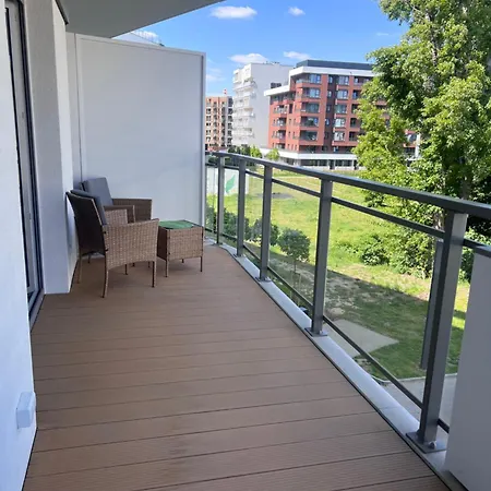 Luna Deluxe Centrum- River Point Apartment